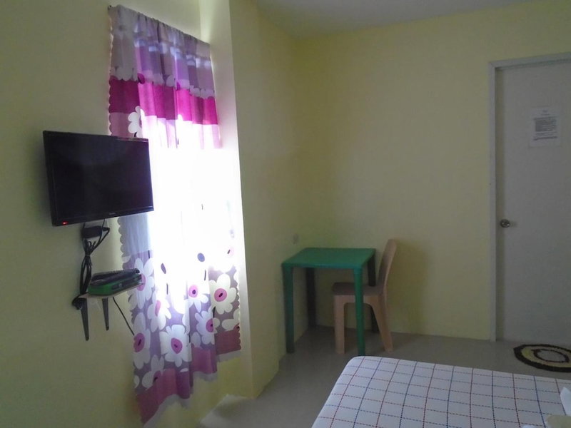 N & F Guest House, Santa Fe, Philippines