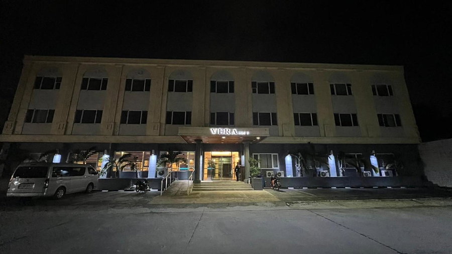 Townhouse Oak Vera Hotel Near Clark International Airport, Angeles, Philippines