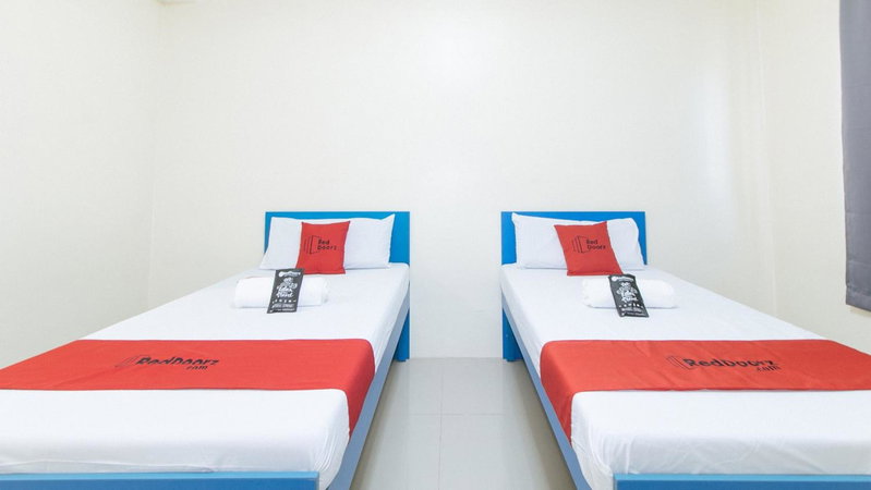RedDoorz @ Insular Square Mandaue City, Mandaue City, Philippines