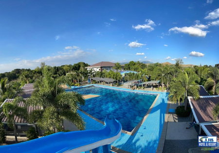 JJB Hotel by Cocotel, Zambales, Philippines