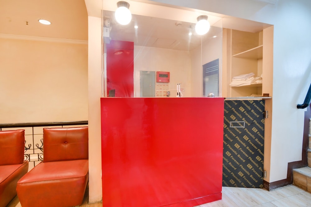 OYO 912 Fb Suites, Philippines