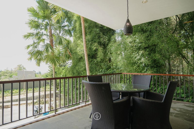 Harmony Hilltop City View Villa 4 Bedrooms With a Private Heated Swimming Pool and a Billiard Table, Bandung, Indonesia