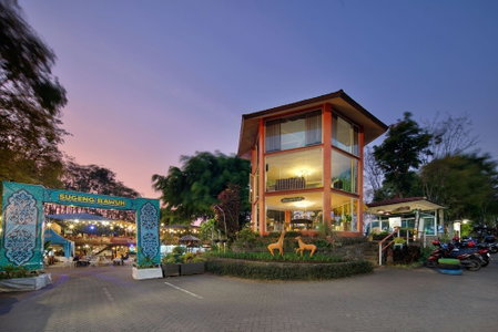 Royal Caravan Hotel Trawas, Trawas, Indonesia