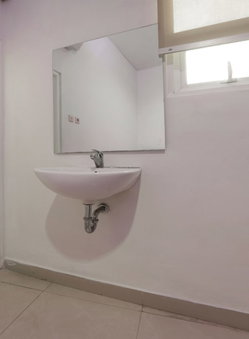 Hotel O Tamansari Guest House, Surakarta, Indonesia