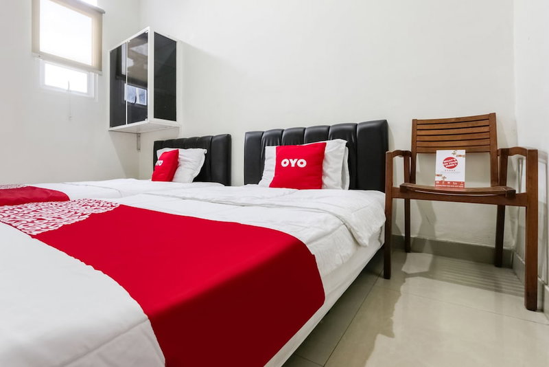 Hotel O Tamansari Guest House, Surakarta, Indonesia