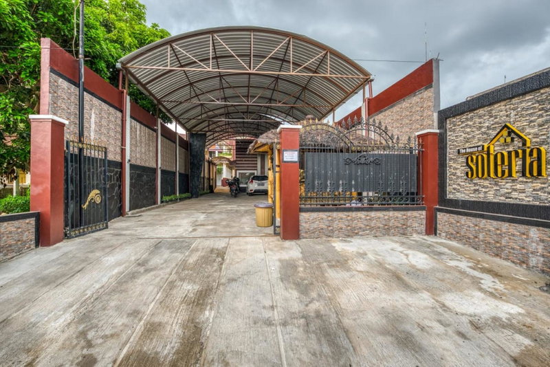 RedDoorz Syariah near Kebon Rojo Park Blitar, Karangtengah, Indonesia
