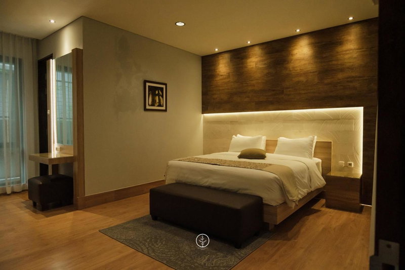 Radiance Hill View Villa 10 Bedrooms With a Private Heated Swimming Pool and a Billiard Table, Bandung, Indonesia