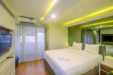 Elegant and Comfy Studio Amethyst Apartment By Travelio, Jakarta, Indonesia