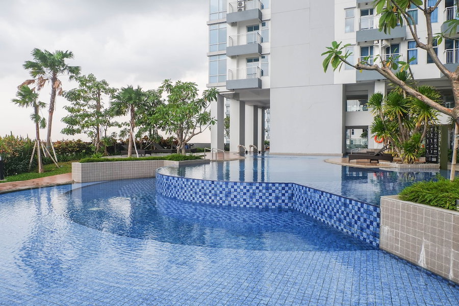 Grand Luxurious And Spacious Studio At Benson Supermall Mansion Apartment, Surabaya, Indonesia