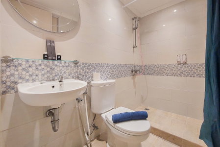 Comfort And Comfy 2Br At Great Western Resort Apartment, Tangerang, Indonesia