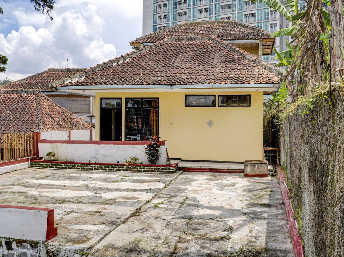 Hotel · OYO Life 91116 Pelangi Residence Syariah, Jatiroke