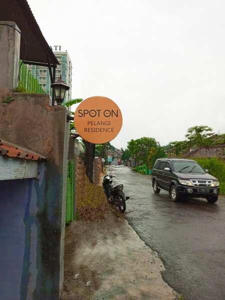 OYO Life 91116 Pelangi Residence Syariah, Jatiroke, Indonesia