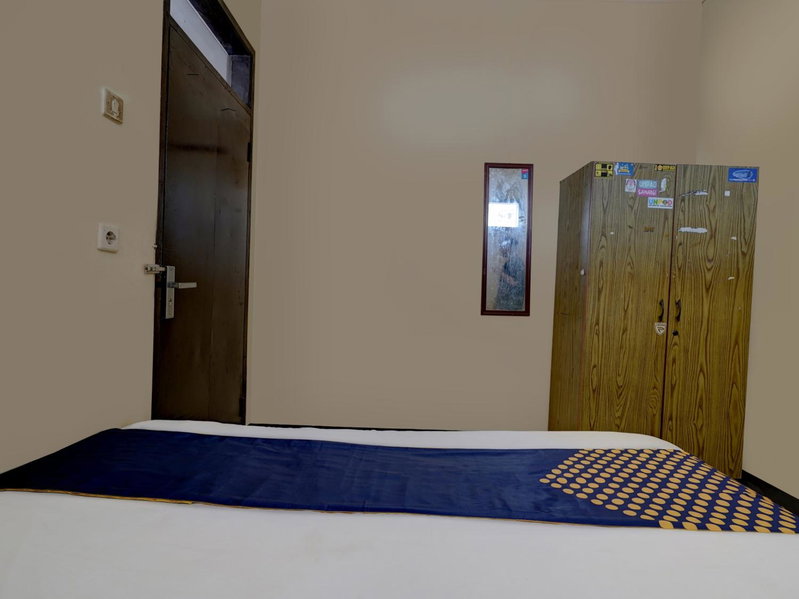 OYO Life 91116 Pelangi Residence Syariah, Jatiroke, Indonesia