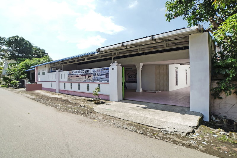 Hotel O Asri Residence, Medan, Indonesia