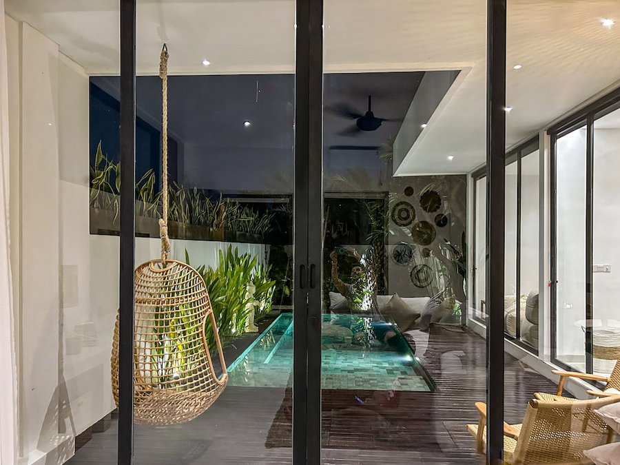 Villa Ozkar - Elegant 3 Bedroom Villa with Pool & Sunset Terrace, Canggu, Indonesia