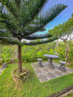 Gapul pinpilinPauxa, Penida Island, Indonesia