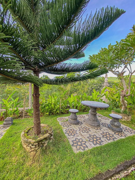 Gapul pinpilinPauxa, Penida Island, Indonesia