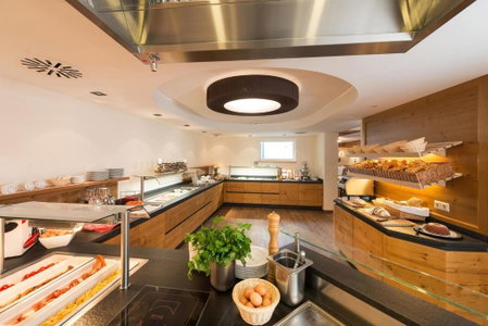 Hotel Bergblick 4 Sterne Superior, Fiss, Austria