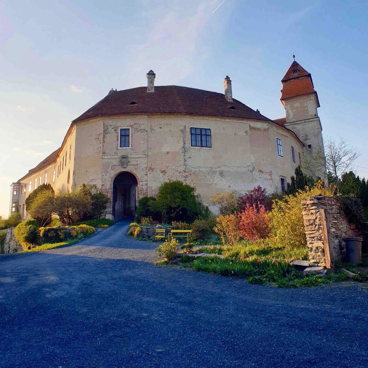 Hotel · Burg Bernstein, Bernstein