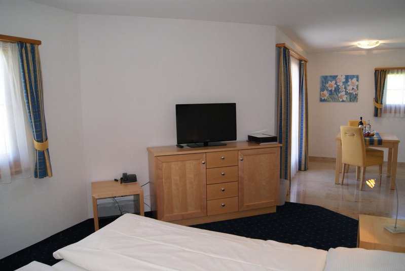 Ferienwohnungen Hotel Allegra, Zuoz, Switzerland