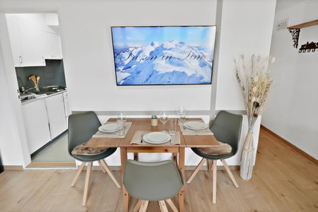Nouveau studio avec vue imprenable sur la vallée, Leukerbad, Switzerland