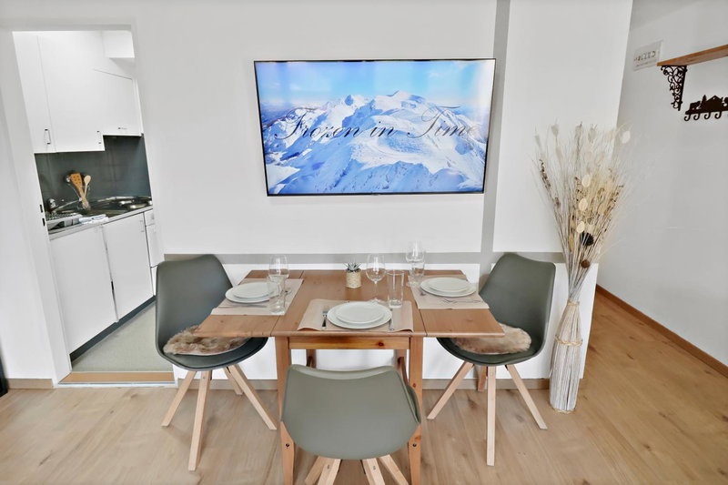Nouveau studio avec vue imprenable sur la vallée, Leukerbad, Switzerland