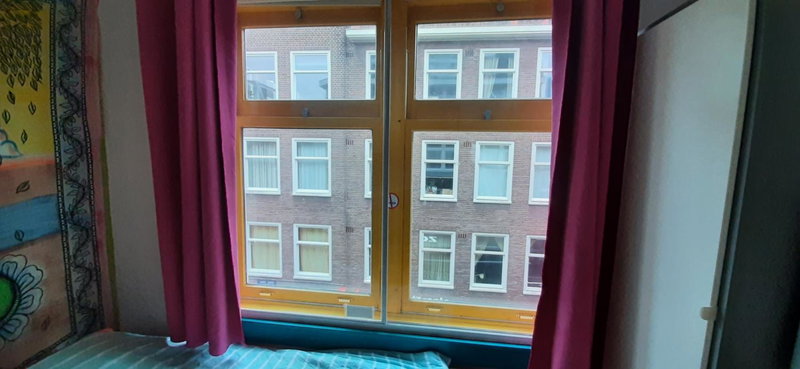 MICHELLE, not for parties, not a hotel, room with shared bathroom, no kitchen, Amsterdam, The Netherlands