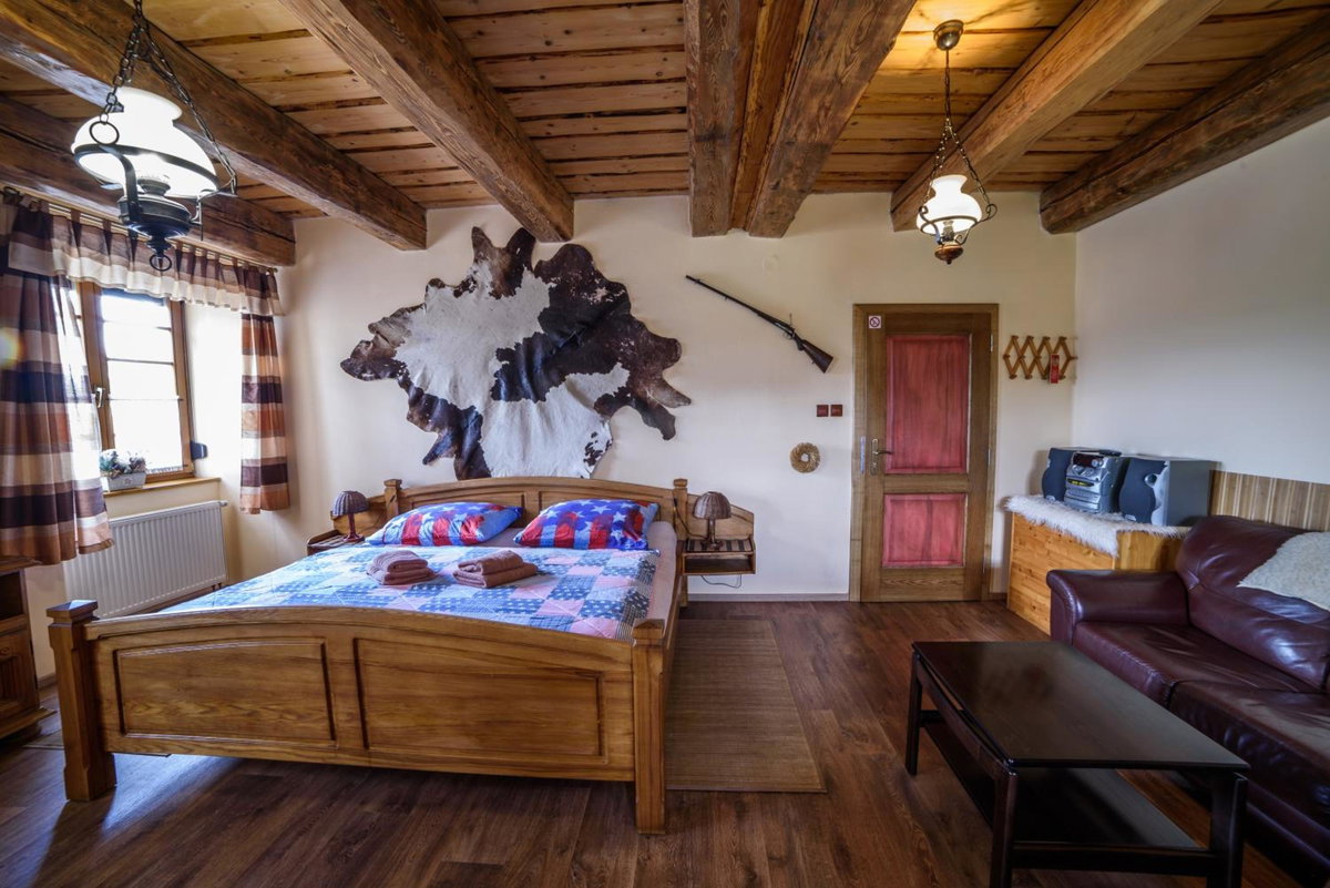 Steak Restaurant Penzion Country Saloon, Czechia