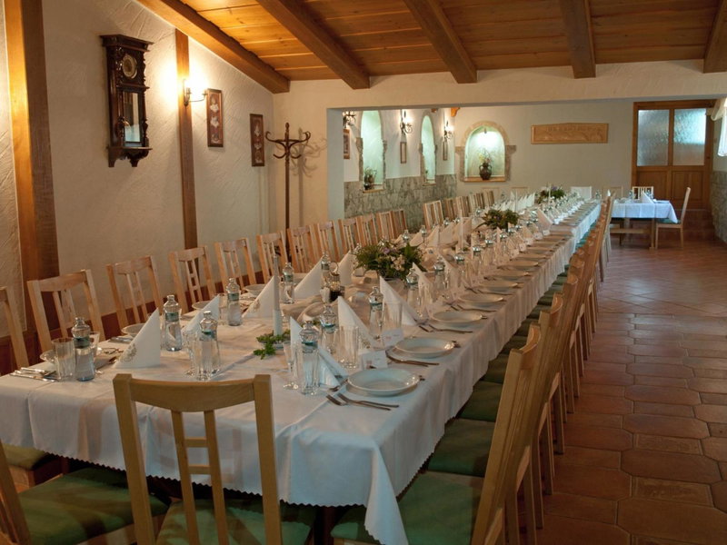 Wellness Penzion Na Kamyncu, Jablunkov, Czechia