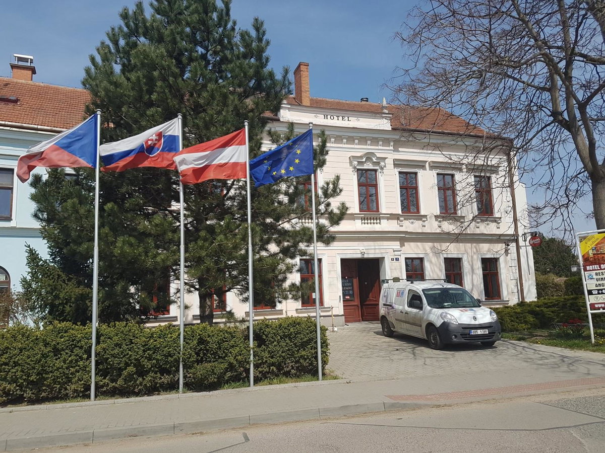 Hotel Drnholec, Czechia