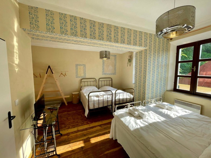 HARABURDI® Recyclart Hotel, Kostelec nad Orlicí, Czechia