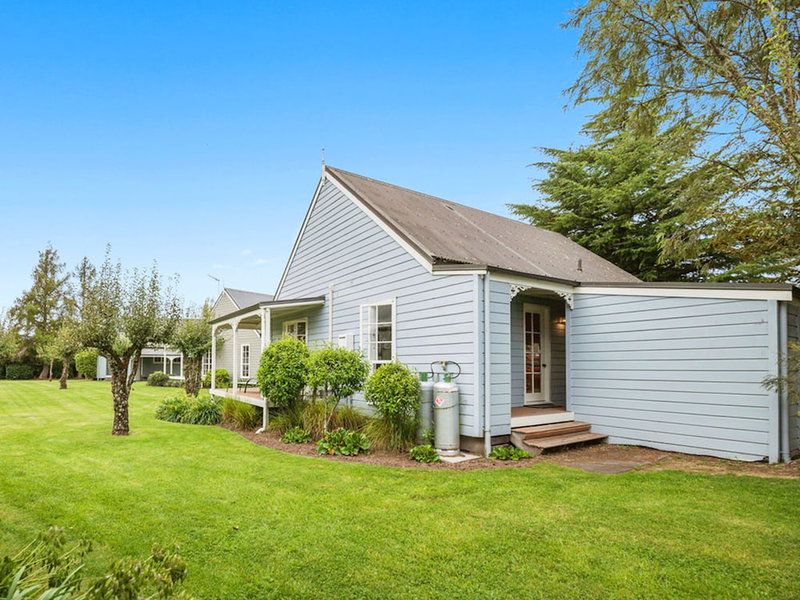 2 Bedroom Cottage near Huka Falls, Taupo, New Zealand