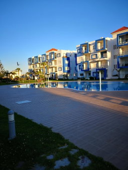 Kariat Cabo - Appartement Charmant, Climatisé avec Vue Piscine, Cabo Negro, Morocco