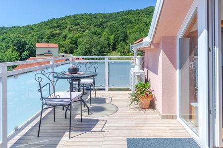 Comfortable apartment near Opatija, Matulji, Croatia
