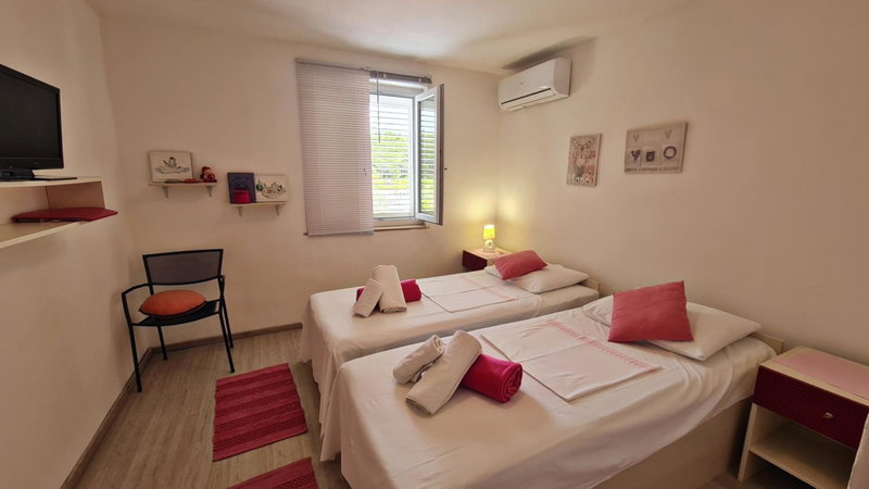 Bed & Breakfast Dora, Rovanjska, Croatia