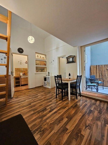 The GreeNest Vintage Lodging, Budapest, Hungary