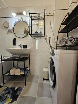 The GreeNest Vintage Lodging, Budapest, Hungary