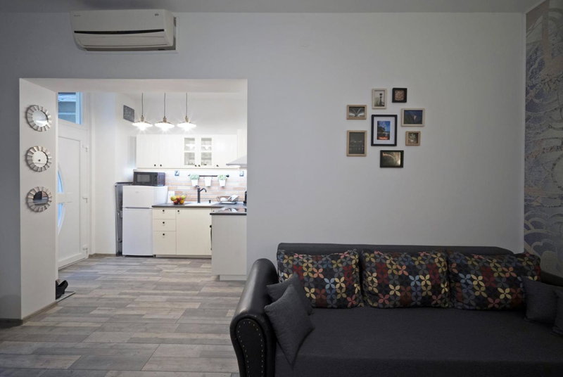 Standard Apartment by Hi5 -Akácfa 57, Budapest, Hungary