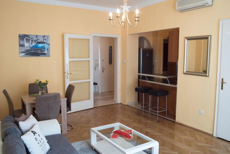 Rebecca Apartment next to Synagogue, Budapest, Hungary