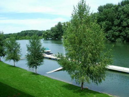 Amstel Hattyú Panzió -Érintésmentes bejelentkezés, Győr, Hungary