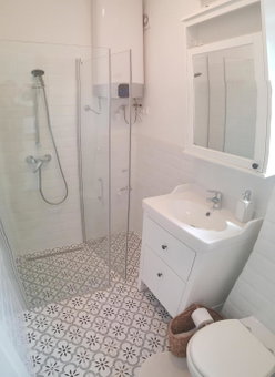 Kislak a Pilisben - Budapest vonzásában, Pilisvörösvár, Hungary