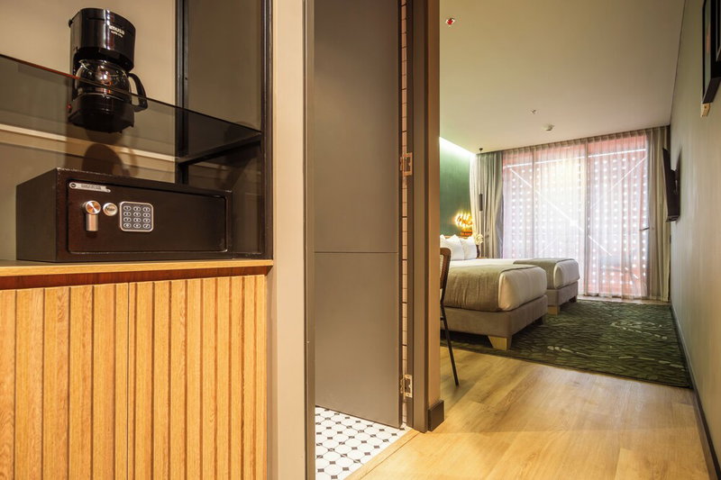Calle Flora Hotel by Jalo, Medellín, Colombia