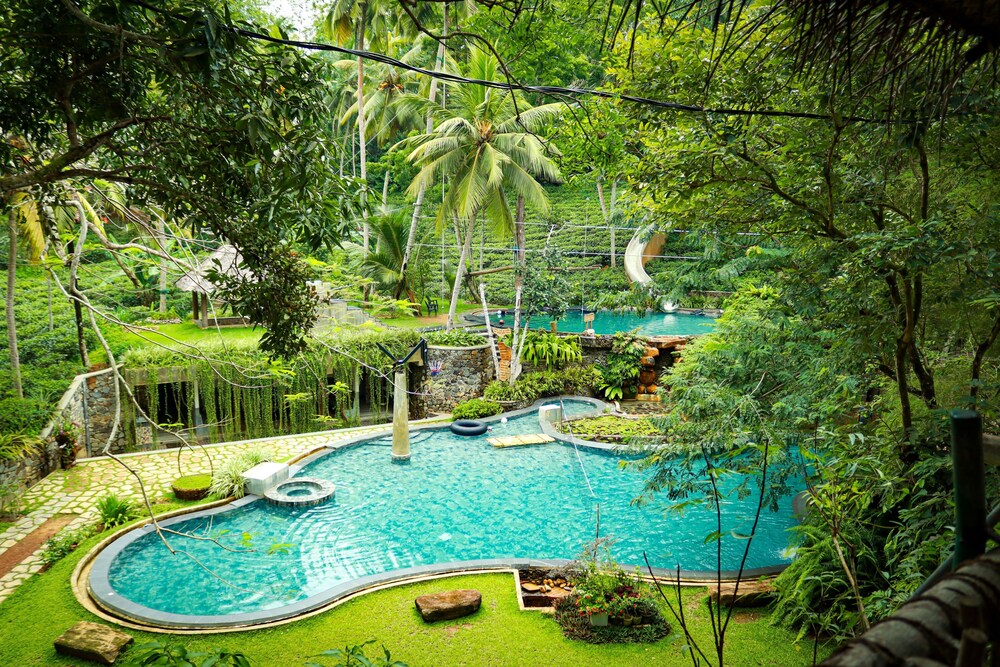 Hotel · Leisure Land Villas, Wanchawala