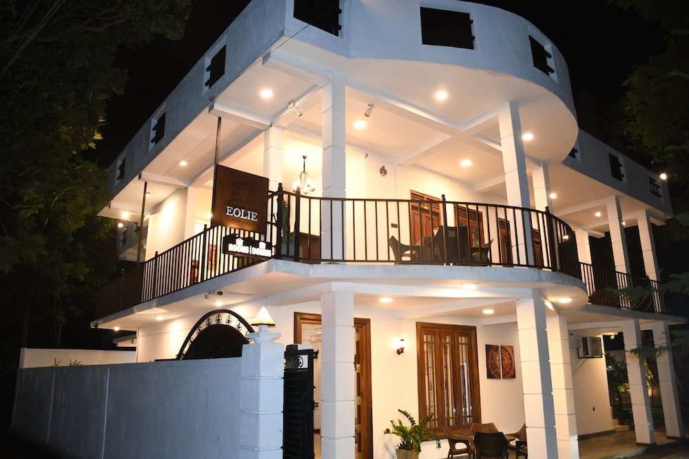 Eolie Weligama, Sri Lanka