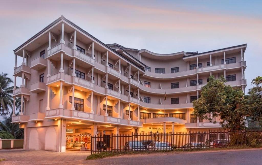 Devon Hotel, Sri Lanka