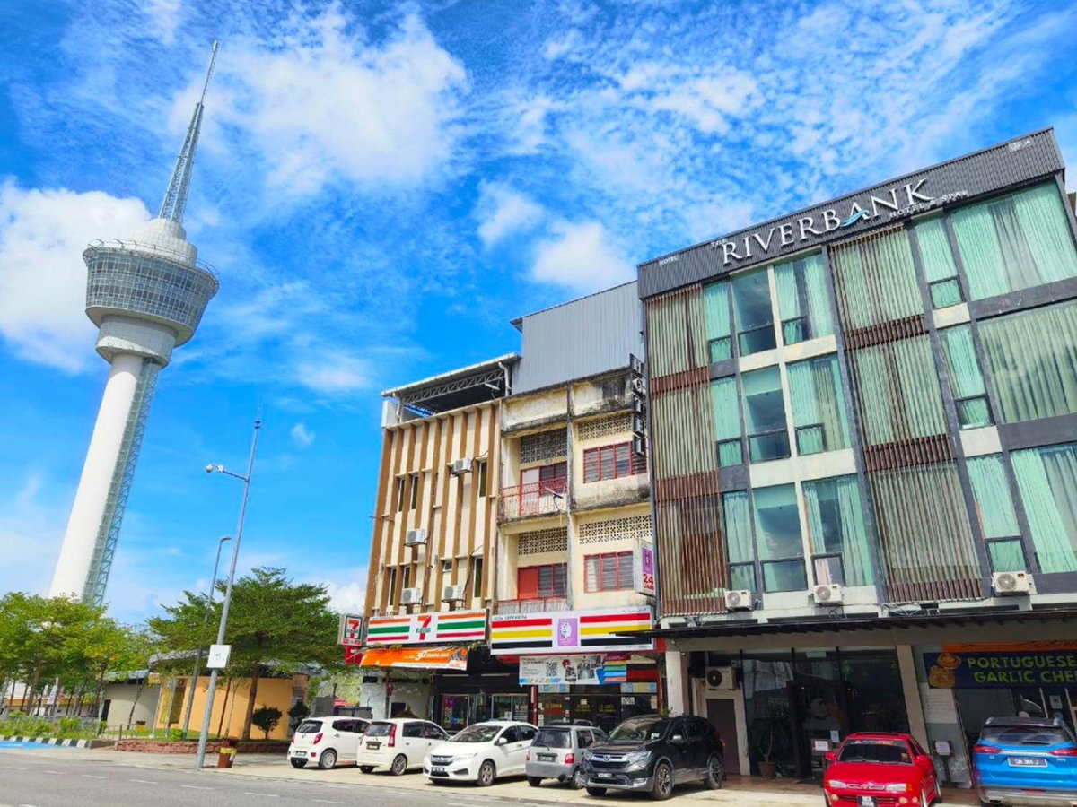 Hotel · The Riverbank Hotel By MRVJ Business, Kuantan