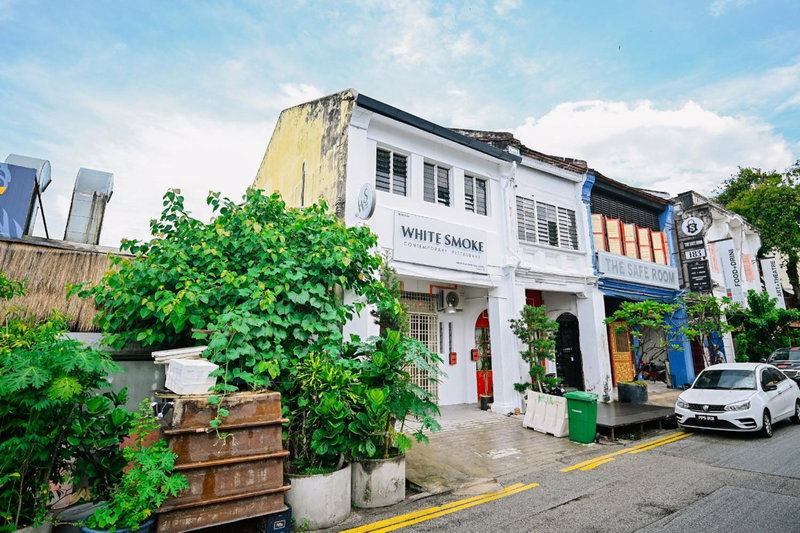 Swing & Pillows - Armenian Victoria , Georgetown Penang, George Town, Malaysia