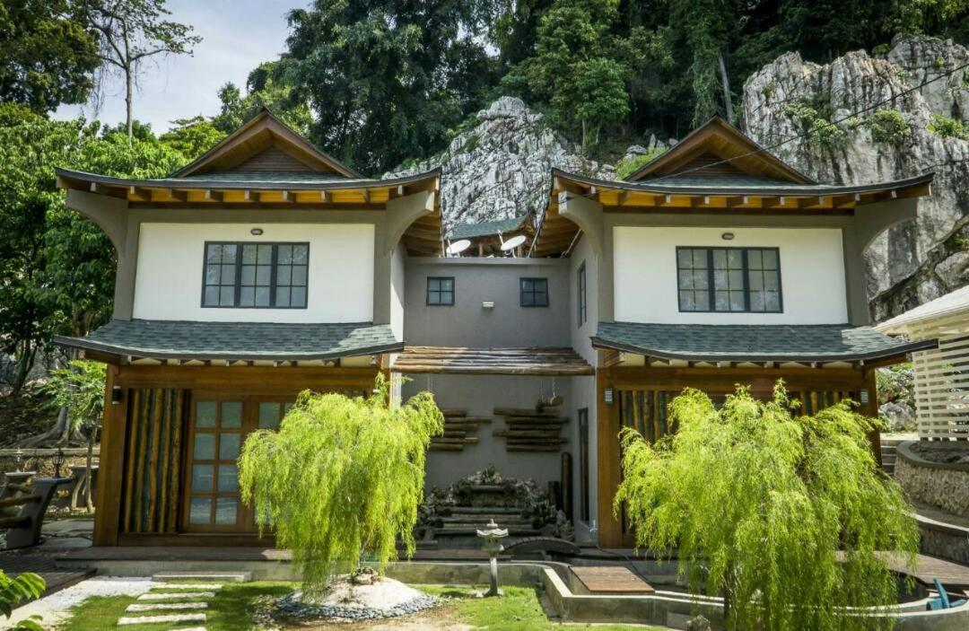 Rocky Farm, Malaysia