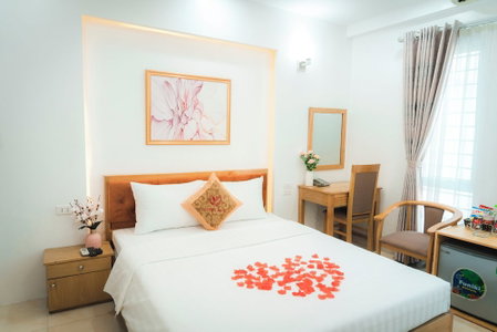 Victoria Hotel Me Tri, Hanoi, Vietnam