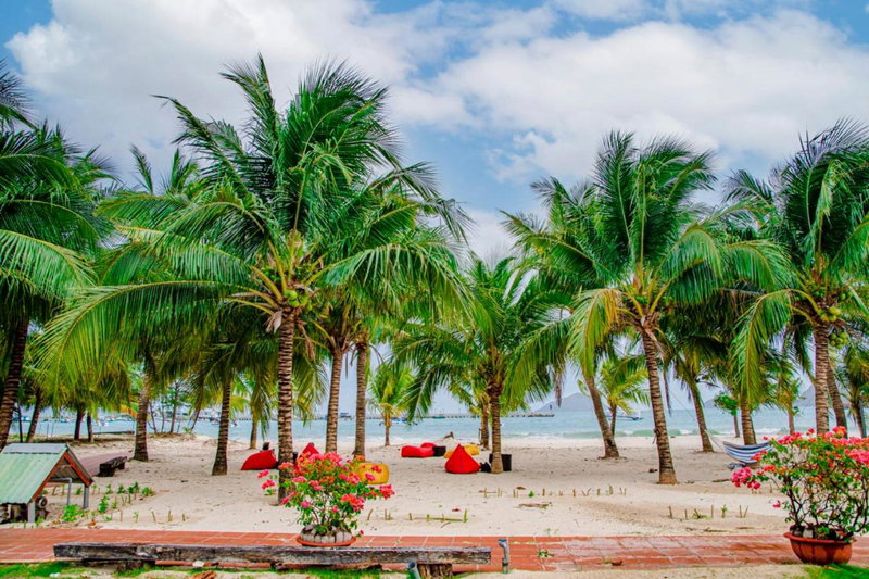 Thiên Tân Hotel, Con Dao, Vietnam